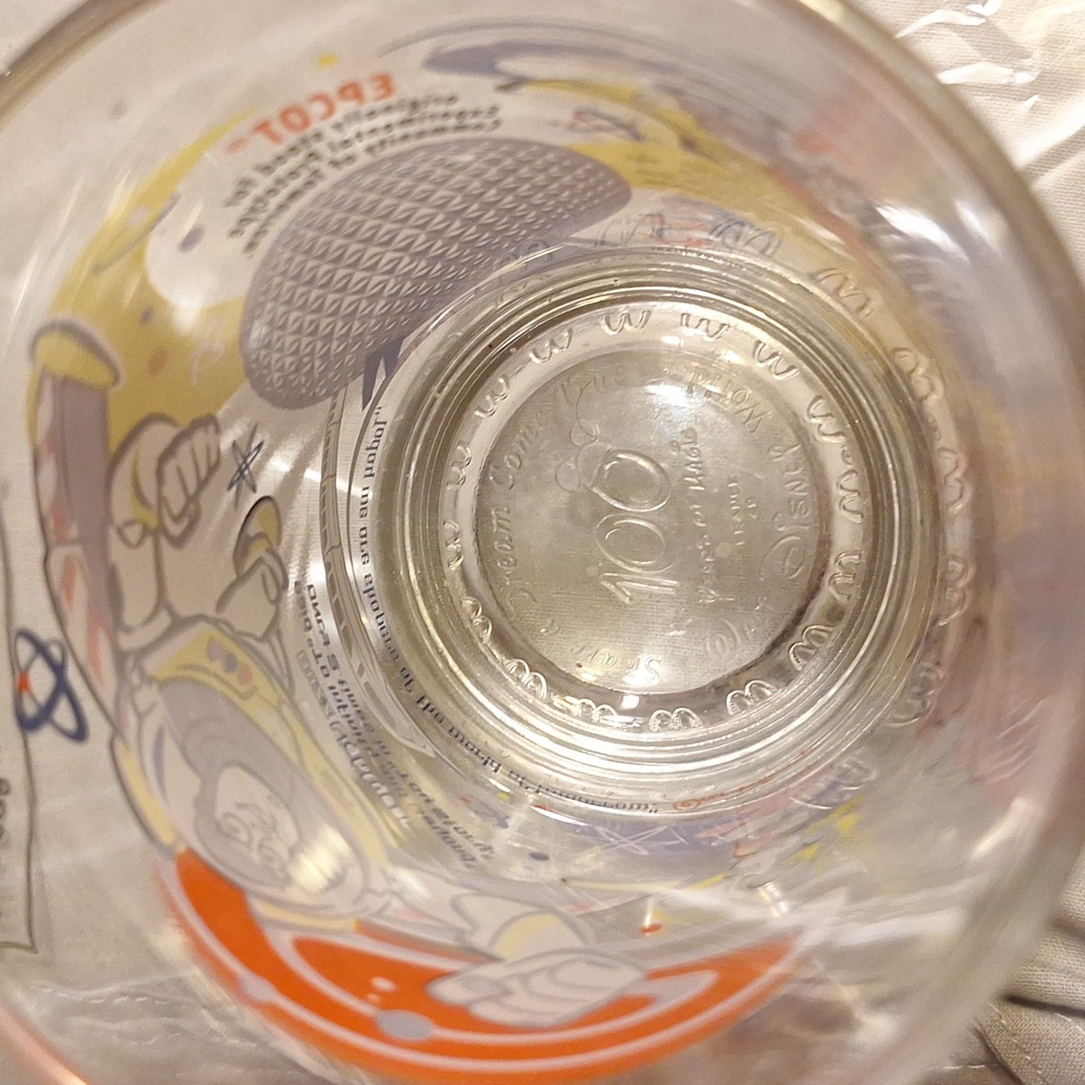 Collectible Walt Disney glass - Picture 6 of 8